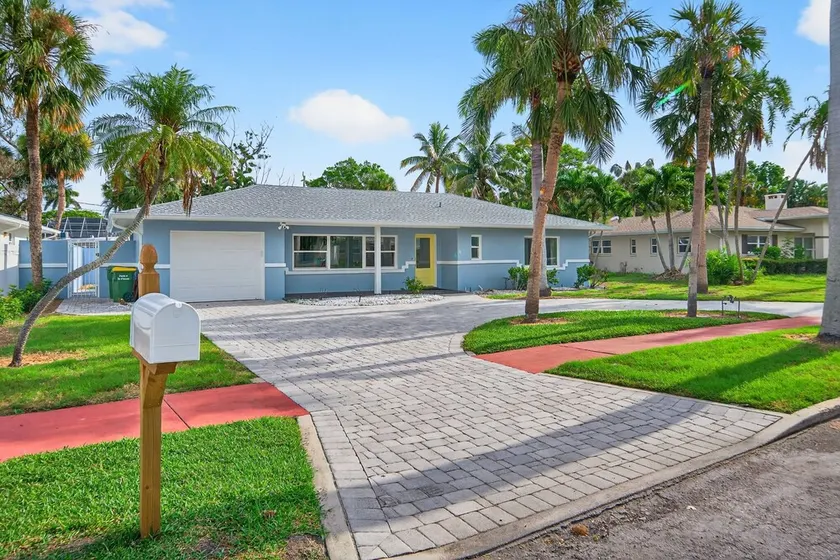 ST. ARMANDS CIRCLE, 3 Schlafzimmer, 3 Bäder, beheizter Pool - Image 1