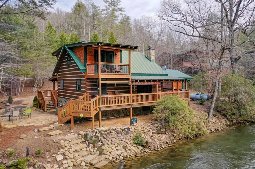 A River Runs Through It - River front | Hot Tub | Pool Table | Fire pit - Image 1