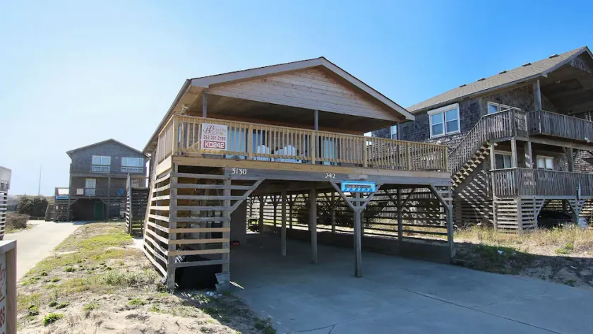 Semi-Oceanfront, Ocean Views, 200 ft to Beach access, Dogs Welcome, KD242, Fitzs Wave Watcher - Image 1