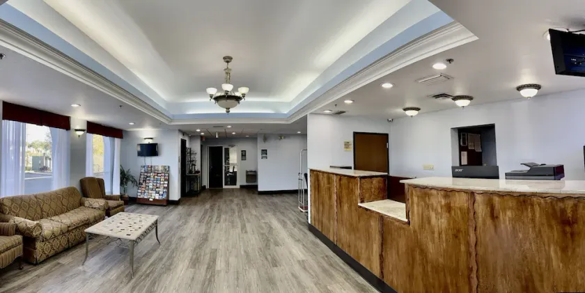 Ruskin Inn Tampa-Sun City Center - Image 1
