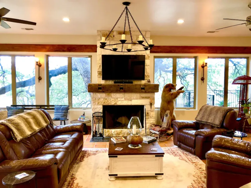 Beautiful River House-King Bed-Spacious Patio and Hot tub overlooking Lake - Image 1