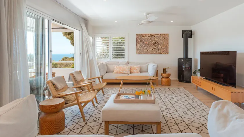 Feel the Aroha, feel the love, at this beautiful beach haven.... - Image 1