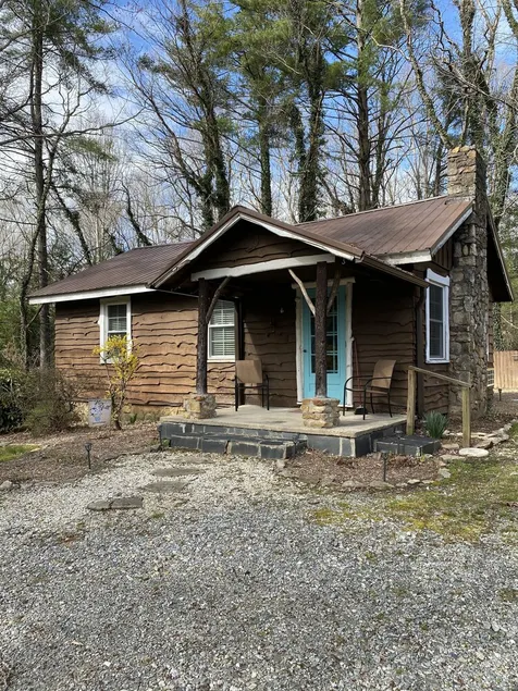 1940's Cottage - Image 1