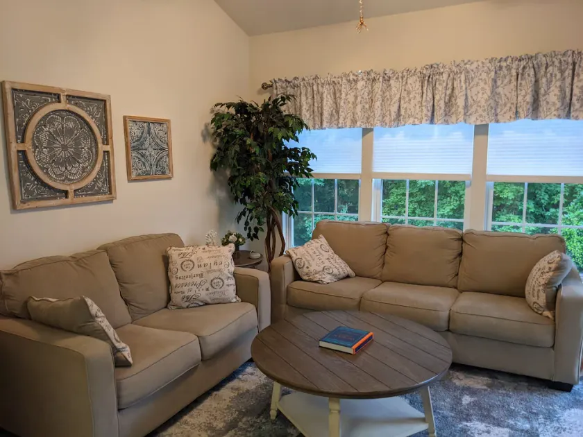 Your Home-Away From-Home & Launch Pad for perfect family vacation - Image 1