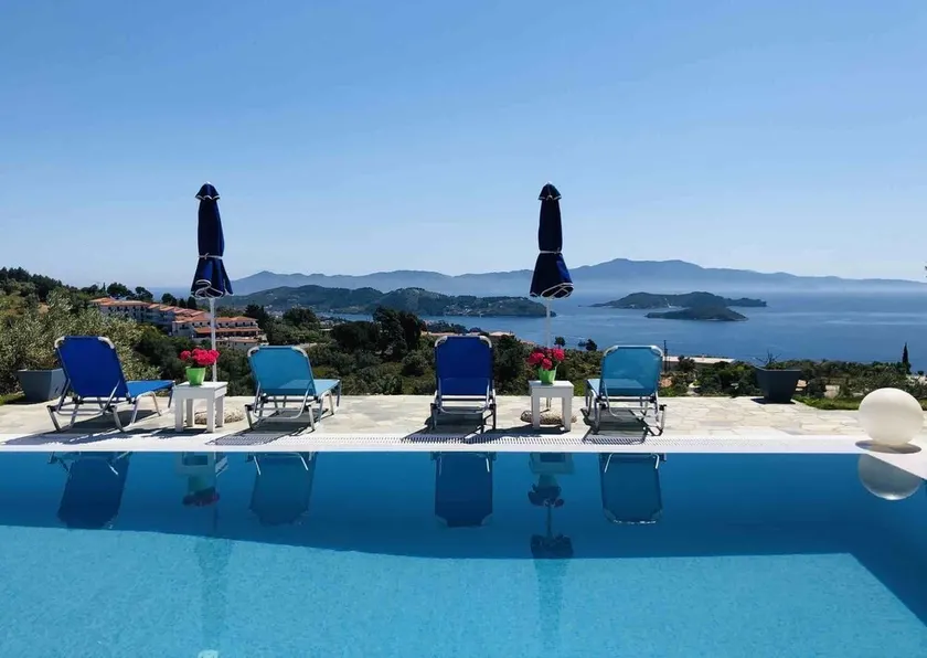 Pool Villa with Stunning Views - Image 1