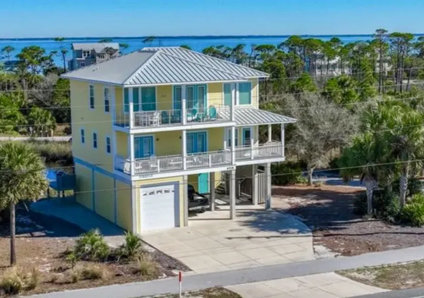 5 Bdrm, Community Pool, Views of Bay and Gulf - Image 1