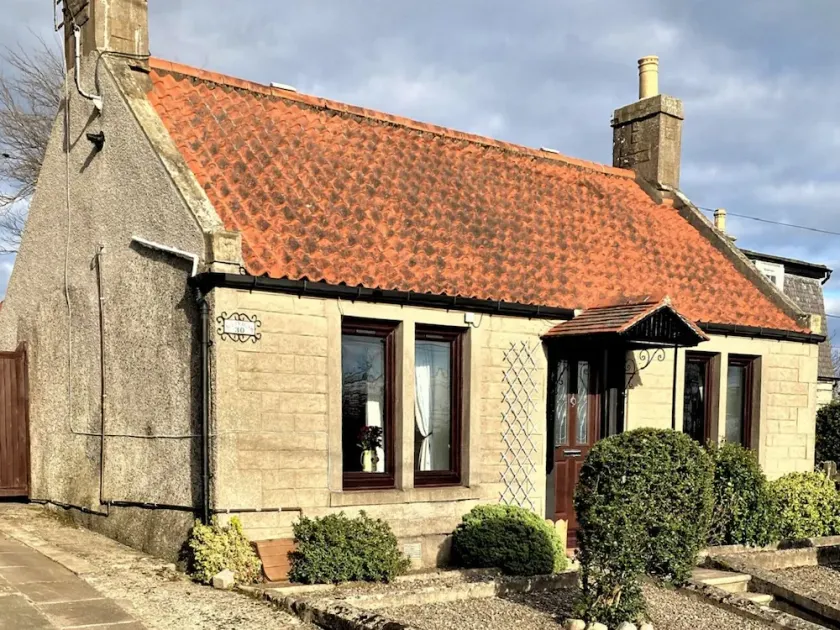 Aultnagar pet friendly, 2 bedrooms, sleeps 4, free WiFi near St Andrews Fife - Image 1