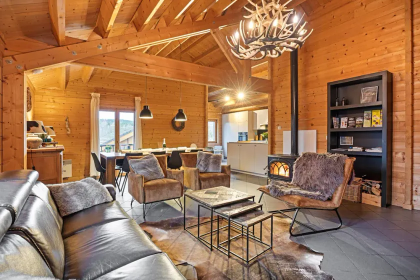 Elegant chalet in Manhay with Sauna - Image 1