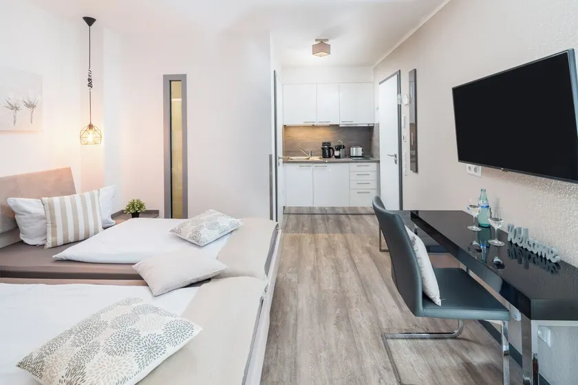 L'alternativa all'hotel: appartamento servito con cucina / bagno / servizio alberghiero - Image 1