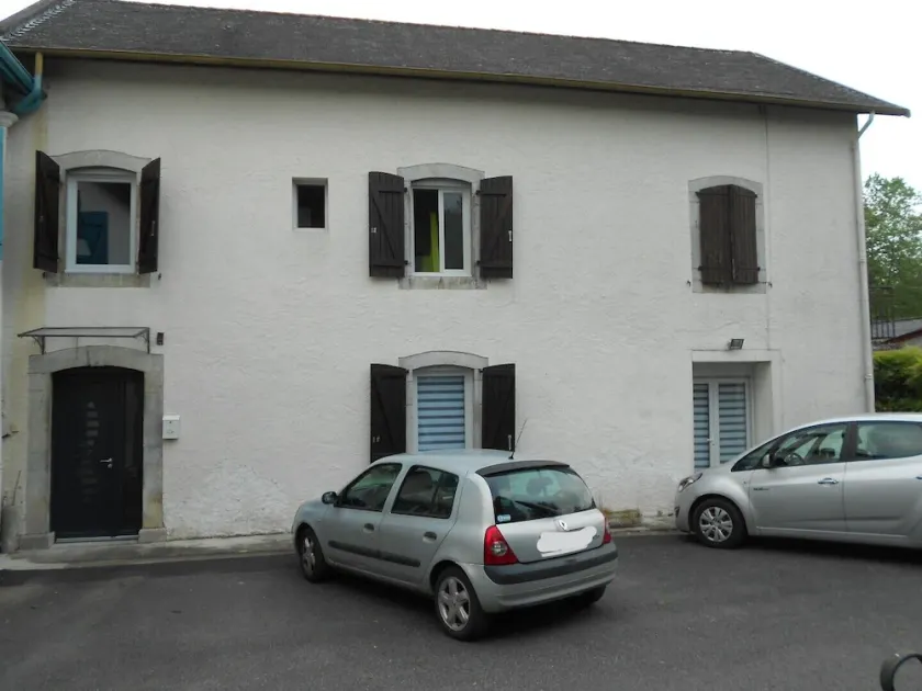 Maison familiale dans un petit village au Pays Basque - Image 1