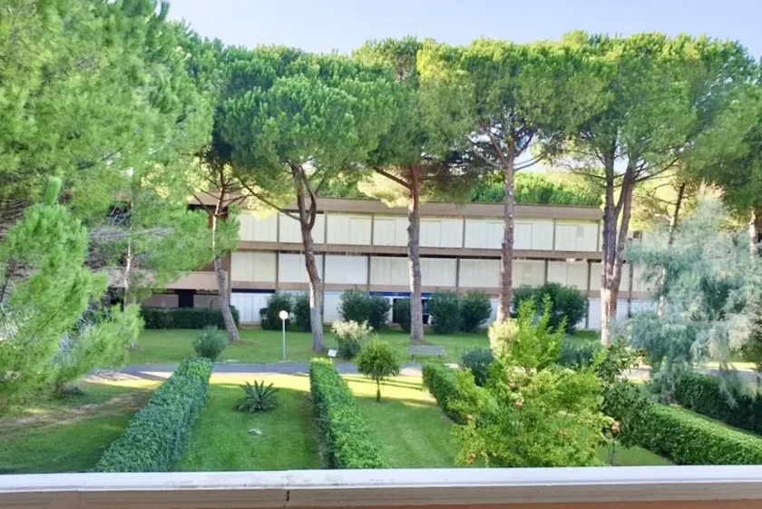 Staying in the Marina di Bibbona Apartments combines the convenience of feeling at home with the comforts of a holiday in a location surrounded by greenery but just a few steps away from the sea and all the main services.The mild climate, the tranquillit - Image 1