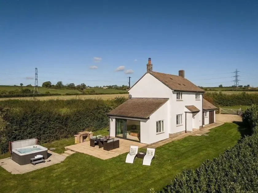 Apple Cottage - sleeps 4 guests  in 0 bedrooms - Image 1