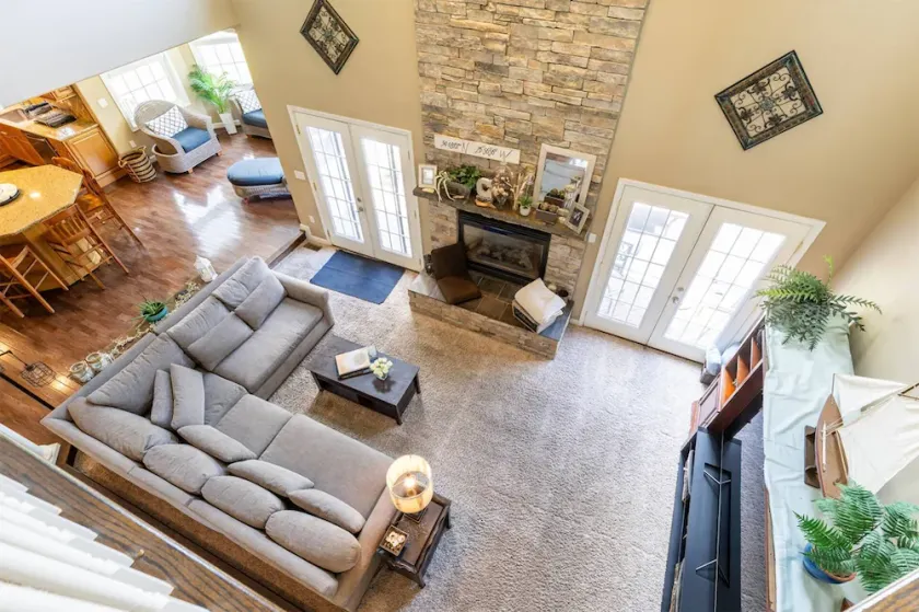 Sprawling Luxury Home on a Private Cul De Sac with Gaming Sports Bar, Big Yard Mins to Annapolis - Image 1