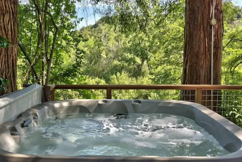 Heron House - Hot Tub And Wine Tastings Included - Image 1