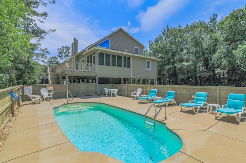 1215 - Corolla Hideaway, Secluded Cottage w/Pool, Close to Historic Corolla Village - Image 1