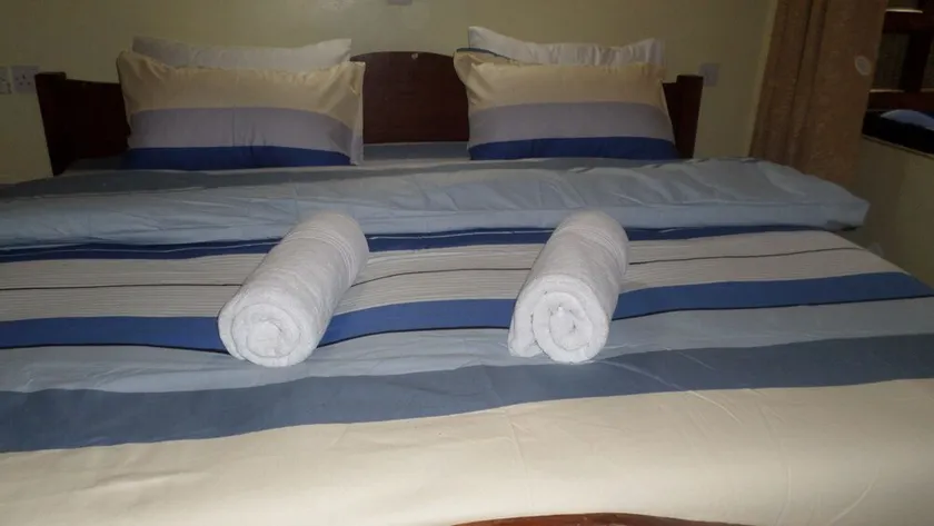 Vienna Woods Holiday Inn Hotel is a luxury hotel neatly located in Milimani Area - Image 1