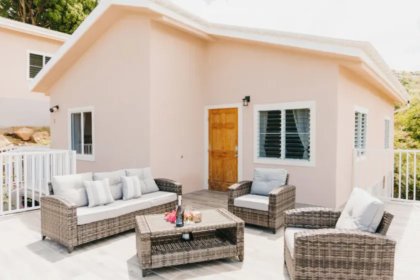 Cozy accommodations in a great location. - Image 1