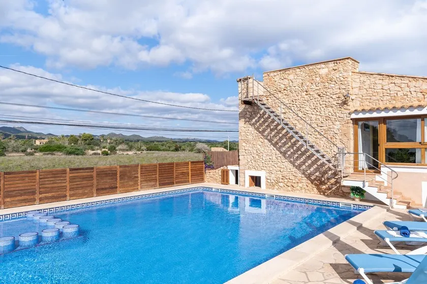 Finca \"Can Jeroni\" mit privaten Terrassen, privatem Pool und WLAN - Image 1