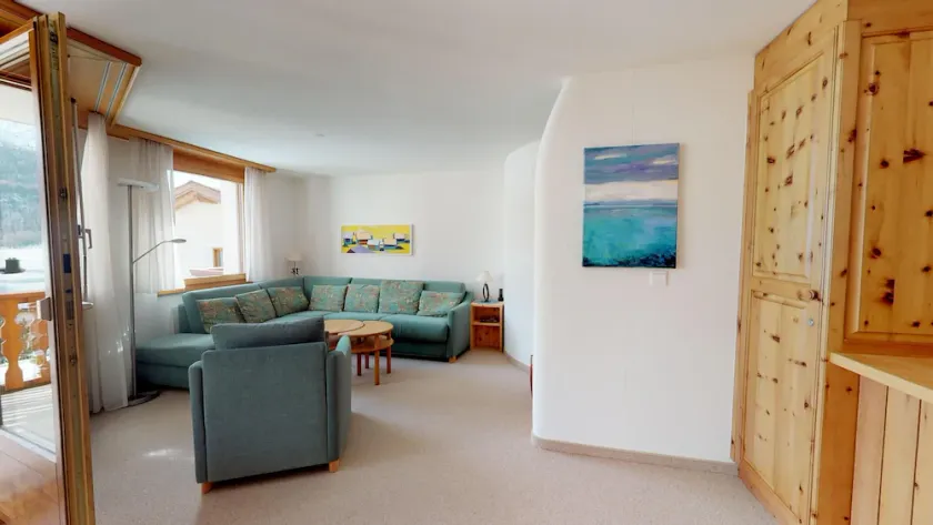 Ansprechende und helle 3-Zimmerwohnung mit wunderschöner Berg- und Seesicht. - Image 1