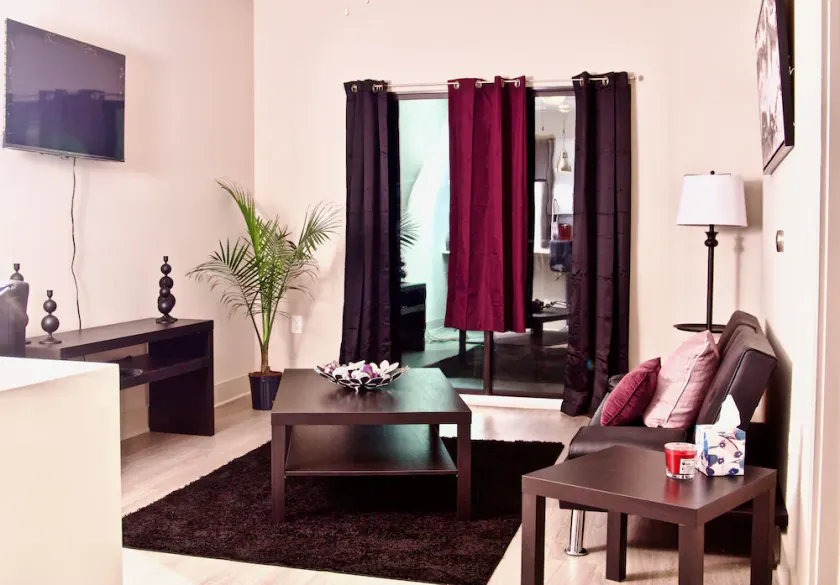 Beautiful City View Apartment - Image 1
