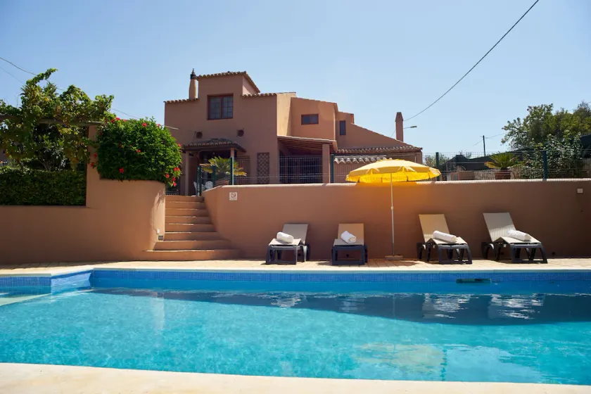 3 Bedroom Villa minutes from the beaches and golf courses of Alvor - Image 1