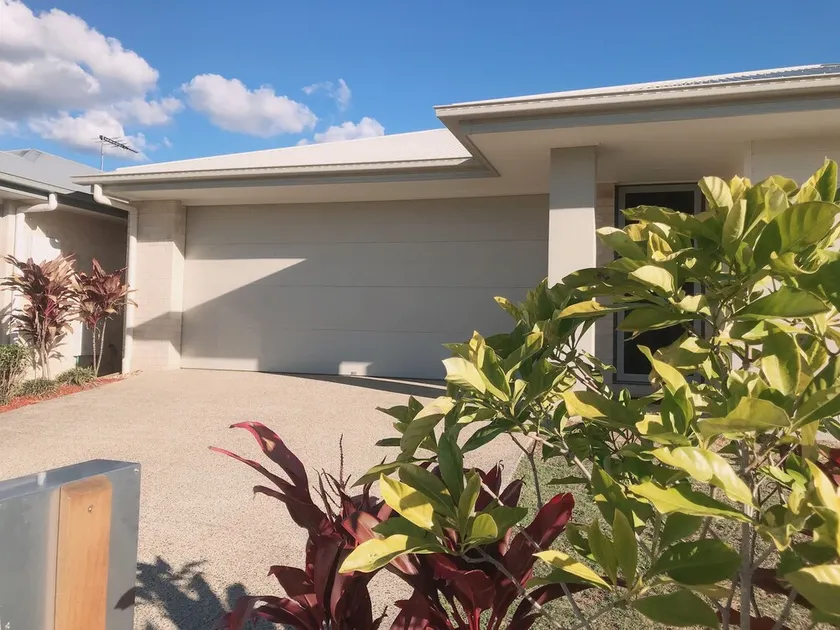 Brand new luxury home at Dakabin close to shop and North Lakes - Image 1