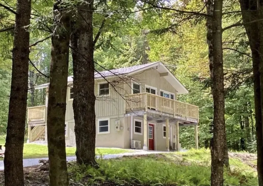SALE! MUSIC on the Mountain! Come enjoy this cozy, renovated home by Okemo Mtn! - Image 1