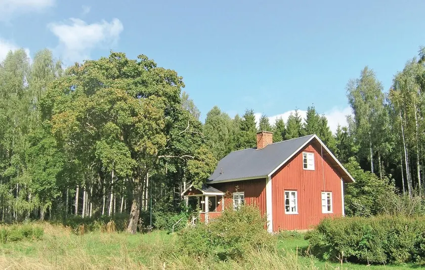 Fantastiskt hem med 2 sovrum i Molkom - Image 1