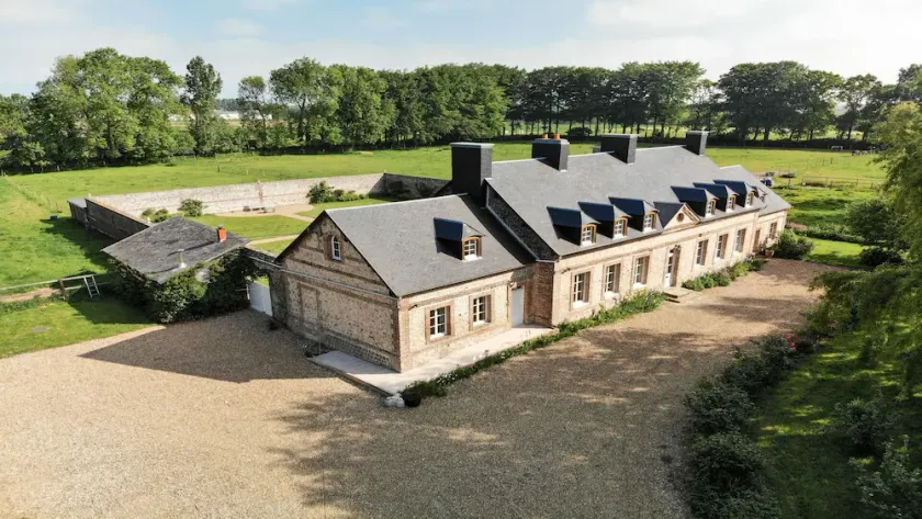 Manoir de 400m2 proche de la mer, Billard, Babyfoot et Sauna. Animaux acceptés ! - Image 1