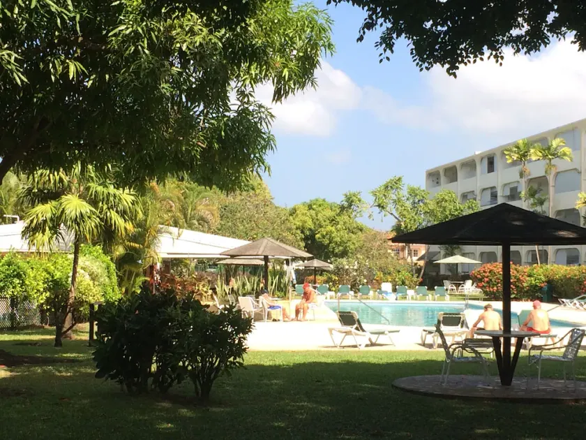 Holiday with the rich and famous on the West Coast of Barbados - Image 1