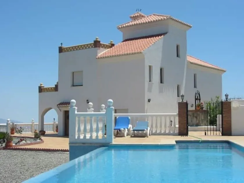 Secluded Luxury Villa amazing views - Image 1