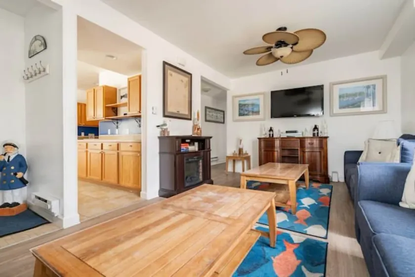 Wildwood Beach Block! Off Street Parking! 45 Second Walk to the Beach/Boardwalk! - Image 1