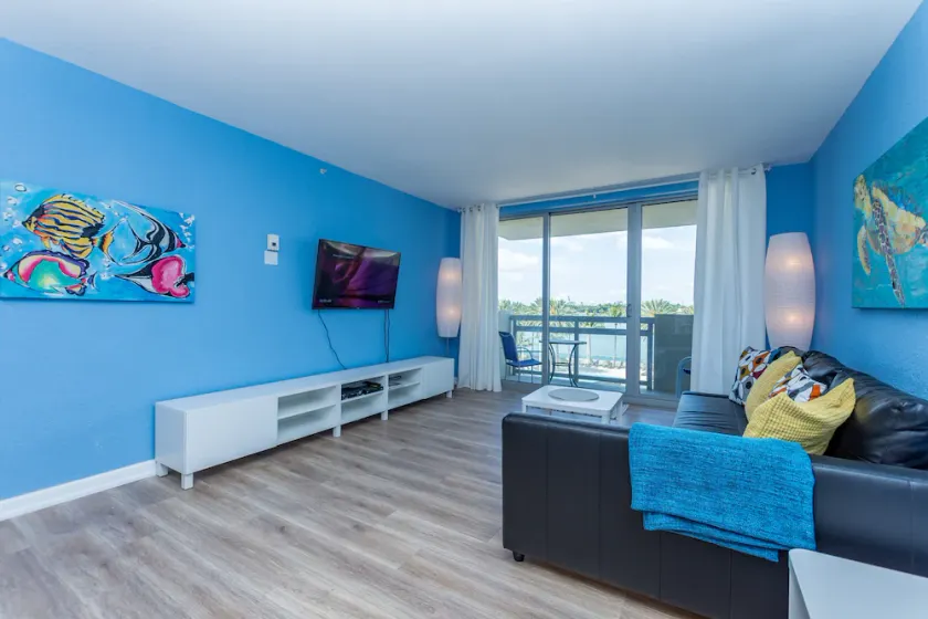 MAGIC SKYLINE & BAYVIEW, CONDO FLAMINGO, COMMODITÉS DE RESORT À SOUTH BEACH - Image 1