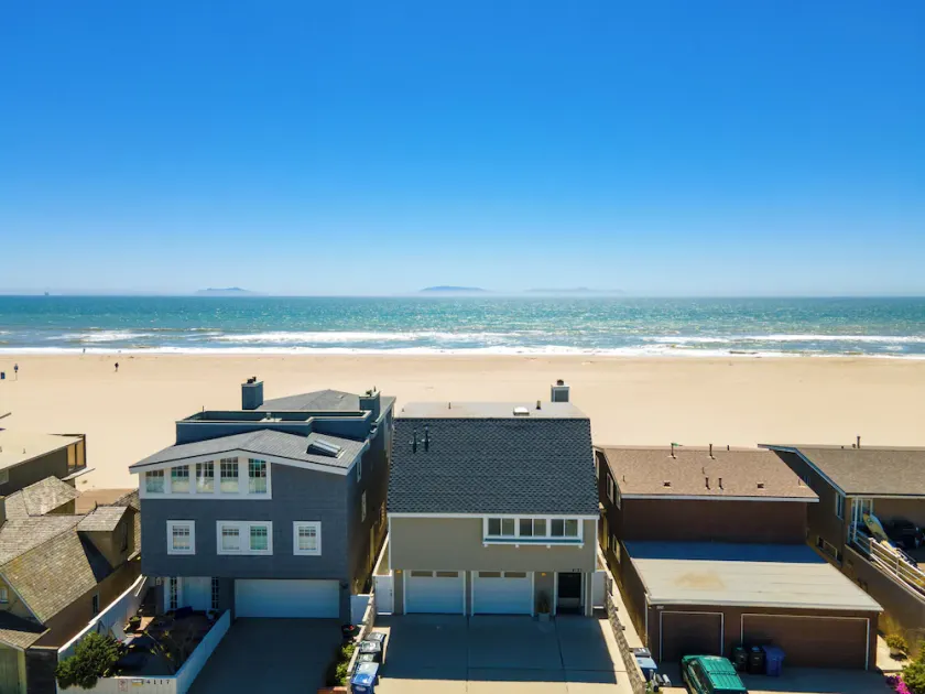 4121O Blue Water Horizon Beach House - Image 1