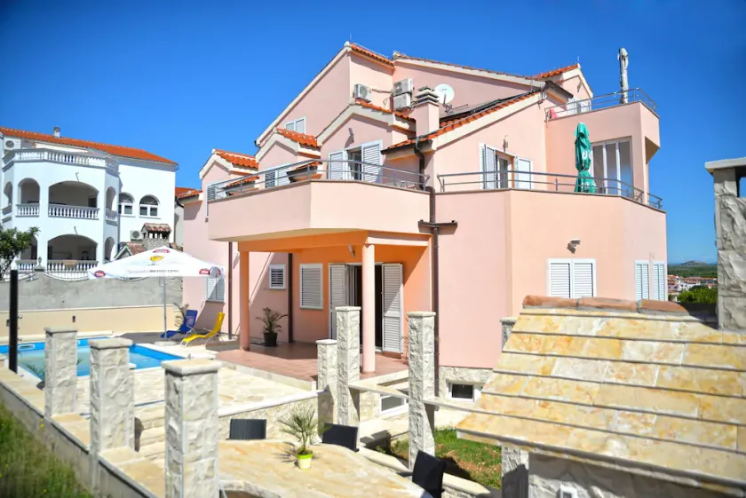 Villa Flipa with pool Ap. Ema - Image 1