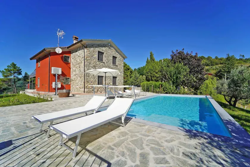 VILLA DEA A / C Stor pool BBQ Barn Lekområde Gym Bastu BVolley nära Cinque Terre - Image 1
