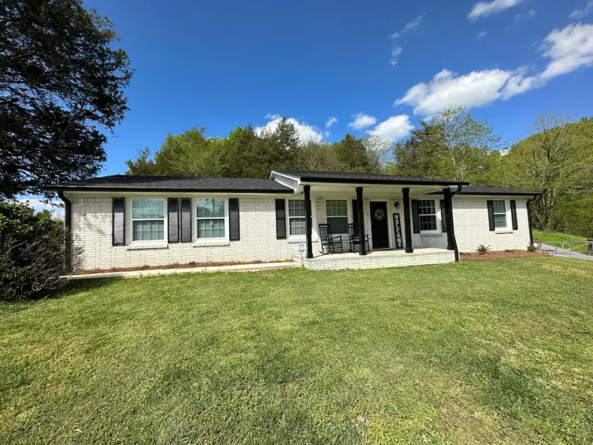 Gainesboro, TN House, Dale Hollow Lake, Standing Stone State Park, Roaring River - Image 1