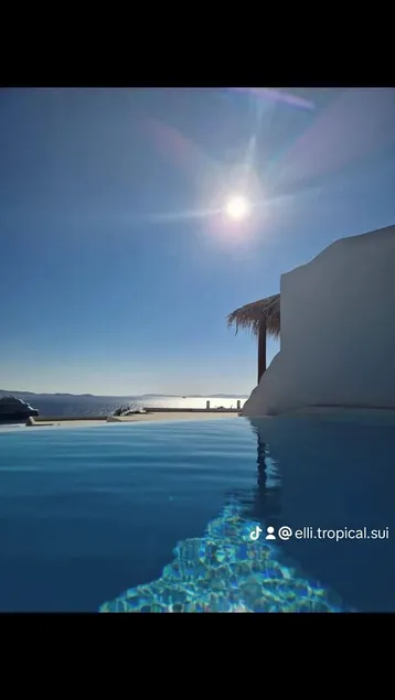 ELLI TROPiCAL LUXURY SUITES SUNSET-INFINITY POOL- SEA SIDE-NEAR CENTER PARKING - Image 1
