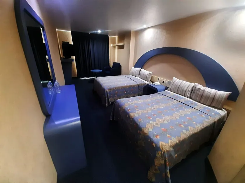 Hotel Pal - Image 1