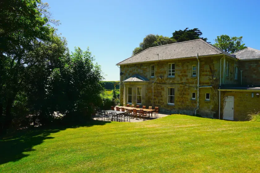 MANOR ON COAST WITH SEA VIEWS, TENNIS COURT, BIG GAMES ROOM + BAR, GARDENS - Image 1