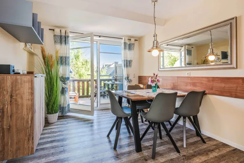 Family-friendly vacation apartment in Loddin, quiet location with balcony - Image 1