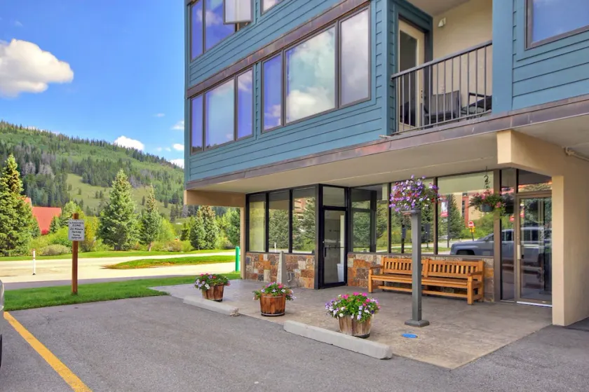 SH501 Summit House - Image 1
