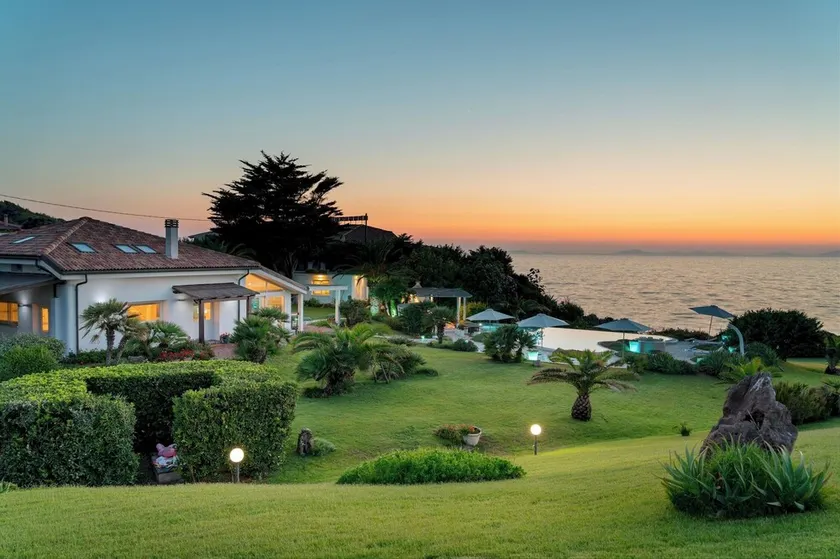 Villa Ambra 10, Emma Villas - Image 1