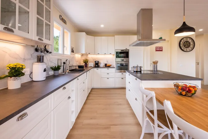 Maison Neuve au Coeur du Luberon Pour 6 Personnes, Climatisation,wifi - Image 1