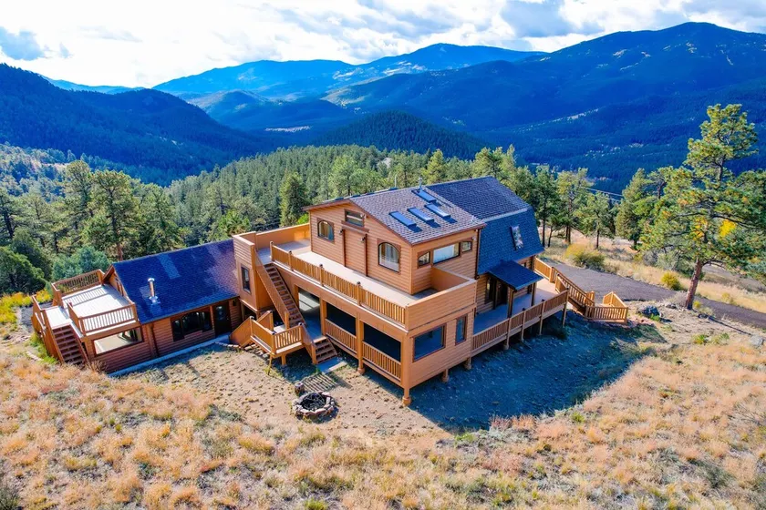 Fully Remodeled Cabin with breathtaking views - Image 1