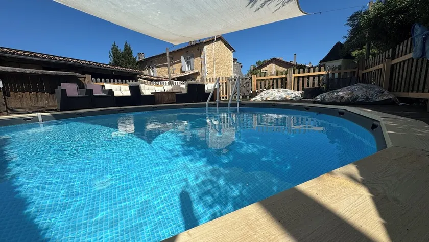 A Beautiful Riverside Farm House and Spa on request. Loads of Activities for all - Image 1
