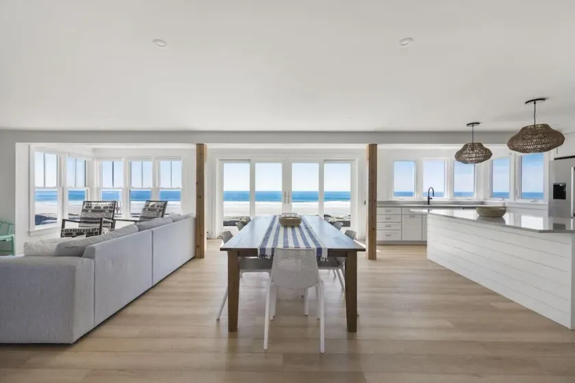 Tranquil Beachfront Oasis - Milestretch - Image 1
