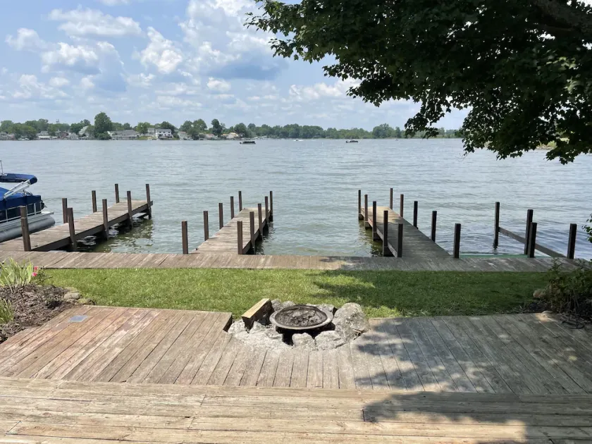 Lake House with Spectacular Sunsets & Boat Dock - Image 1