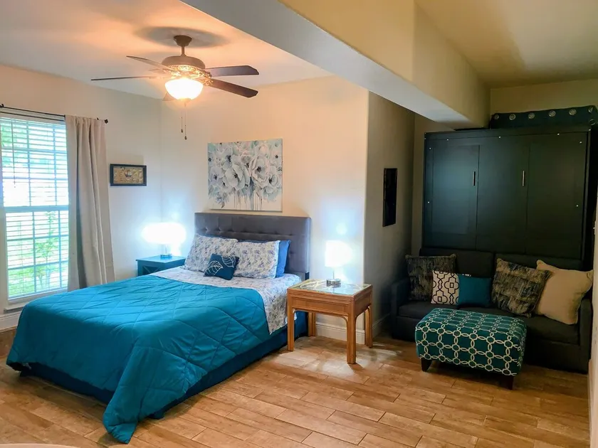 Cozy Private Room-Queen&Full Bed, Hot Tub Pool Pets Welcome! - Image 1