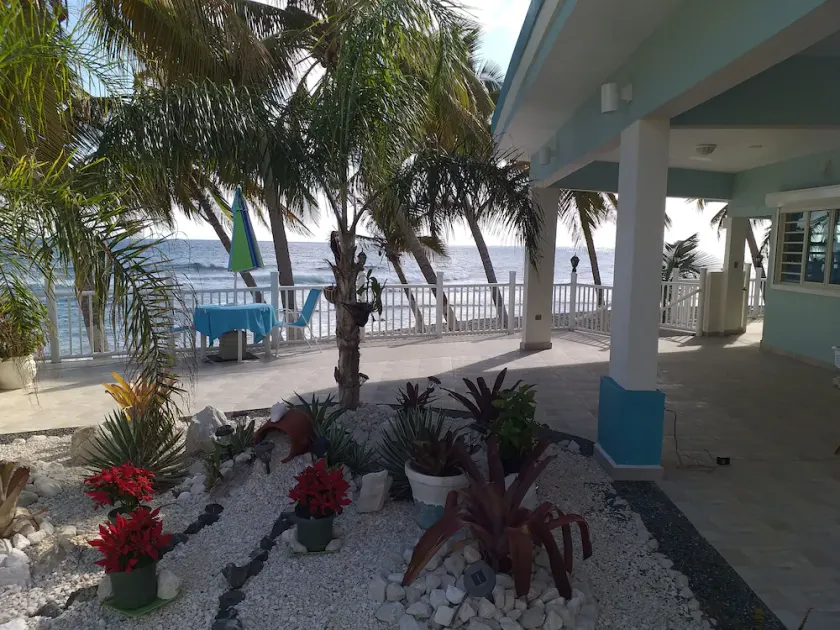La Vista Del Mar is new beach front property containing two private units. - Image 1